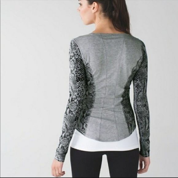 lululemon athletica Tops - Lululemon long sleeve shirt grey size 2